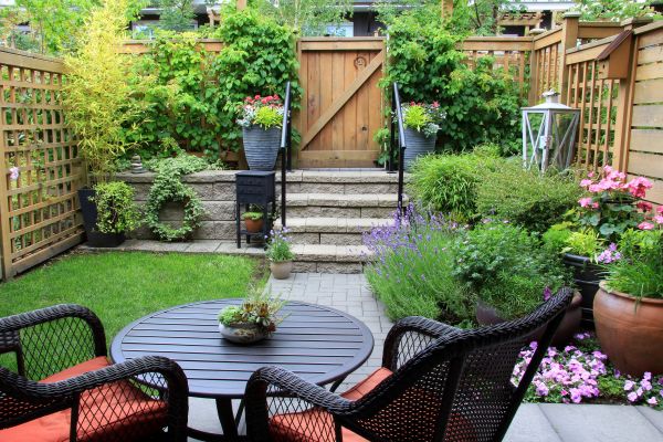 Small Yard Landscaping in Kaysville