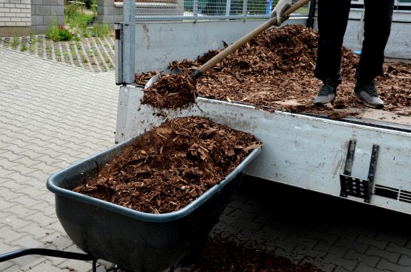 Cypress Mulch Delivery in Kaysville